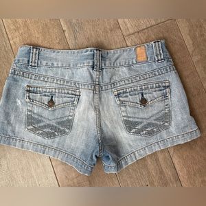 Maurice’s 9/10 shorts